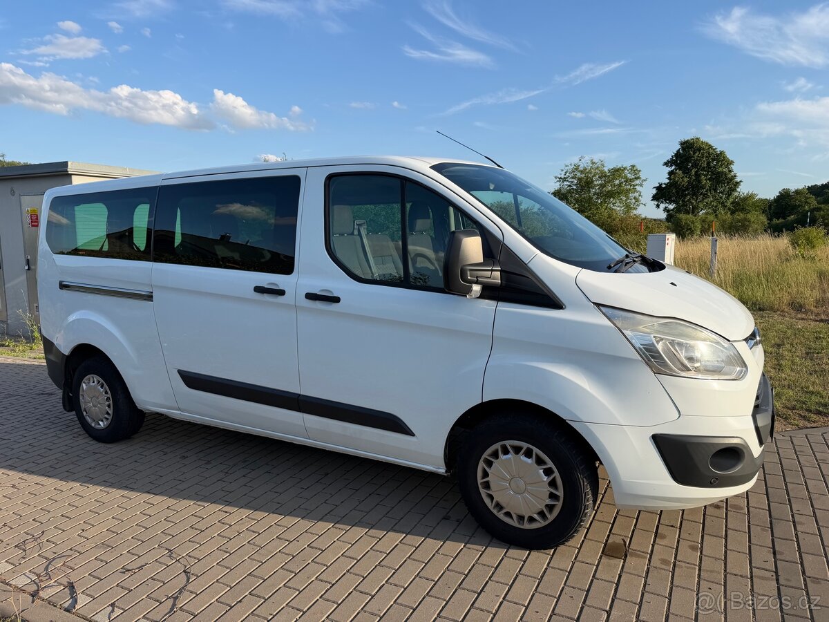 Ford Transit Custom long 2.2tdci 92kw - 9 míst - 4