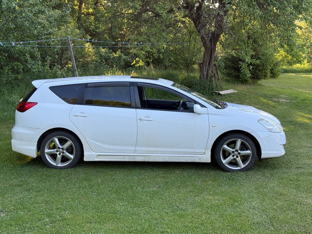 Toyota Caldina GT-FOUR - 4