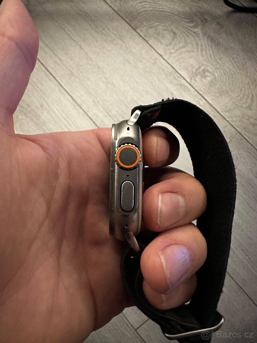 Apple Watch ULTRA 49mm - 4