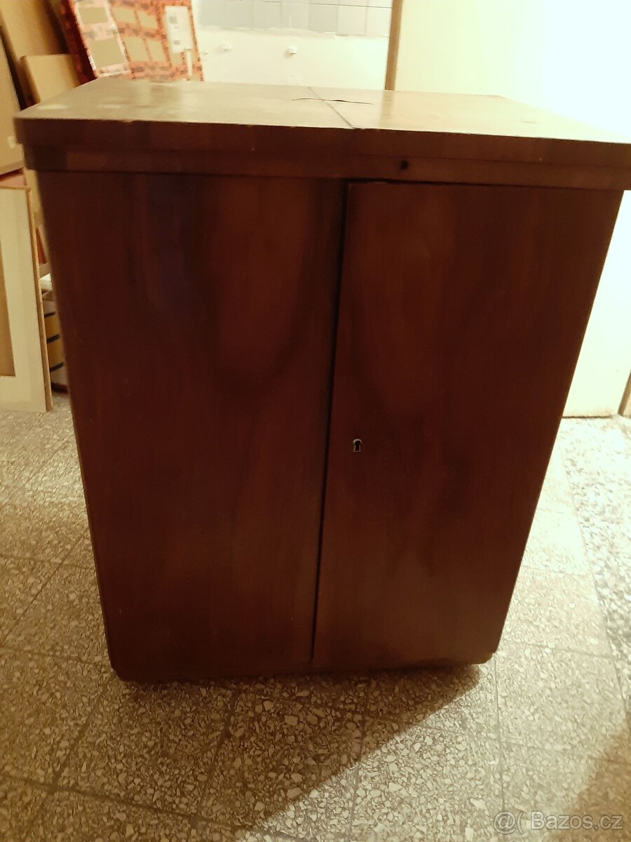 Šicí stroj "Lada" - 4