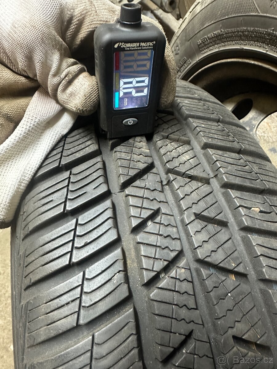 Zimní sada 5x114,3 205/55/16 - 4