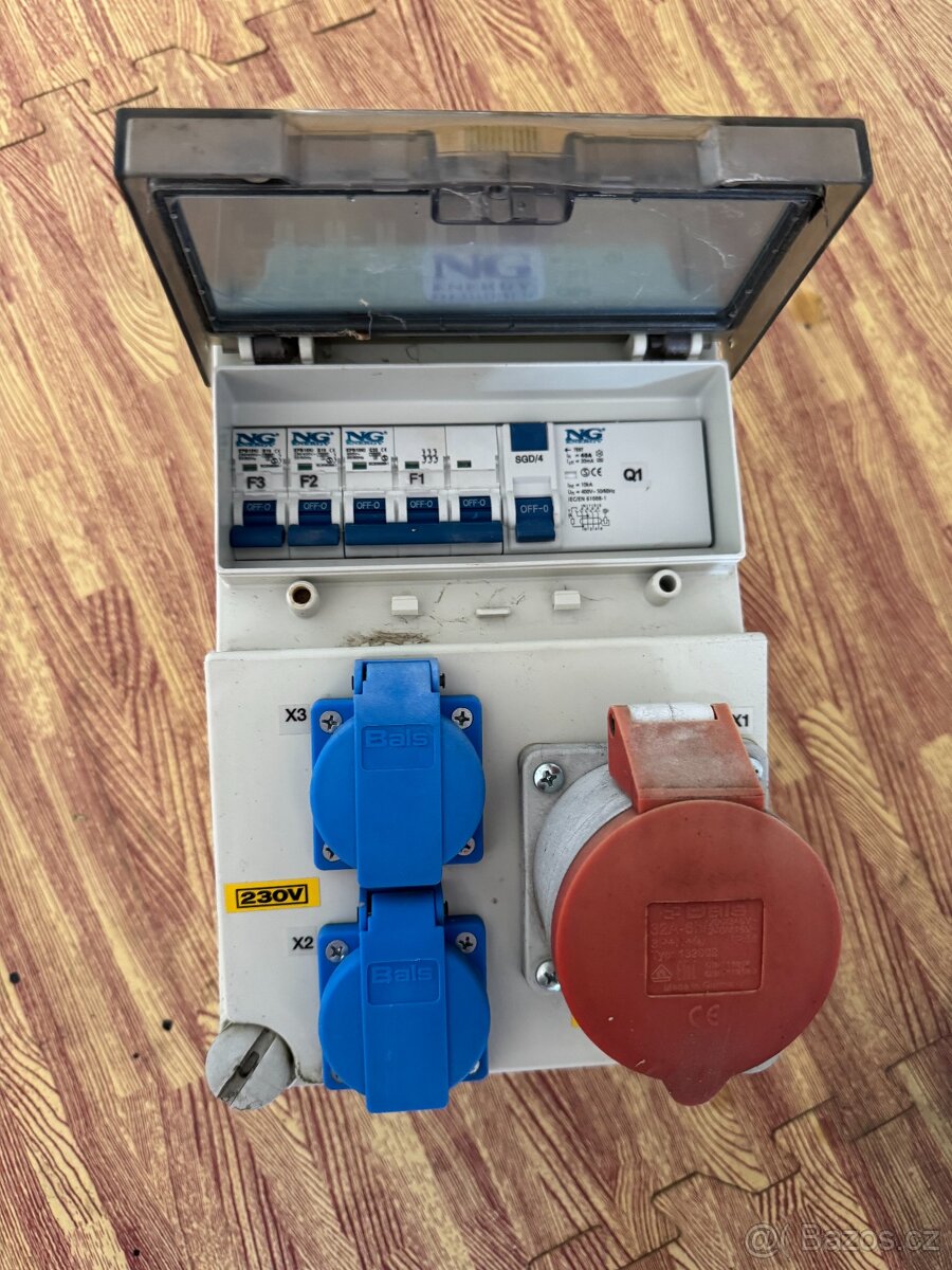 Cihly a stavební rozvaděč - 4