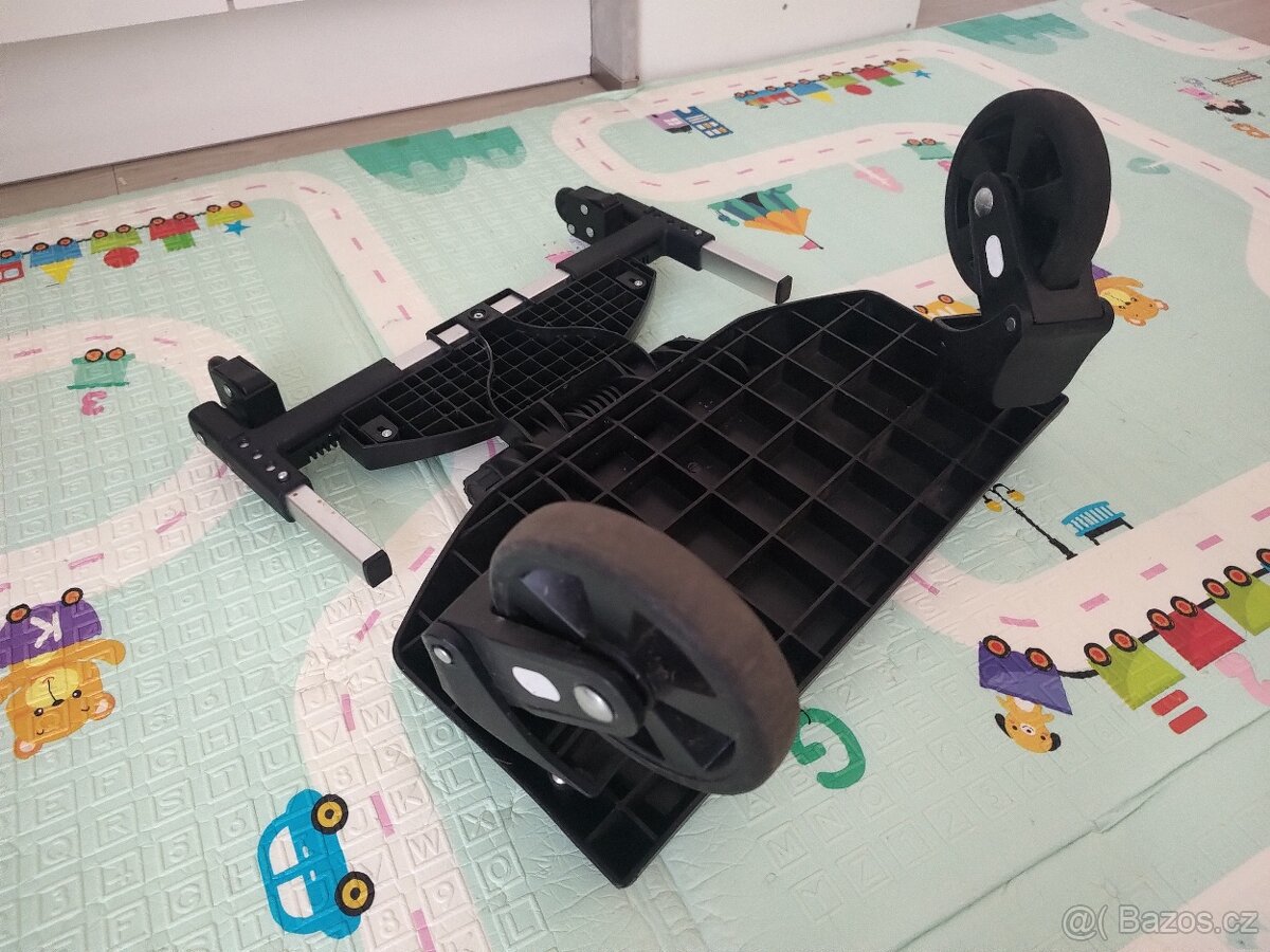 Stupátko za kočárek - 4