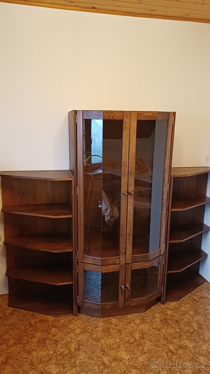 Sedací souprava + nábytek. - 4