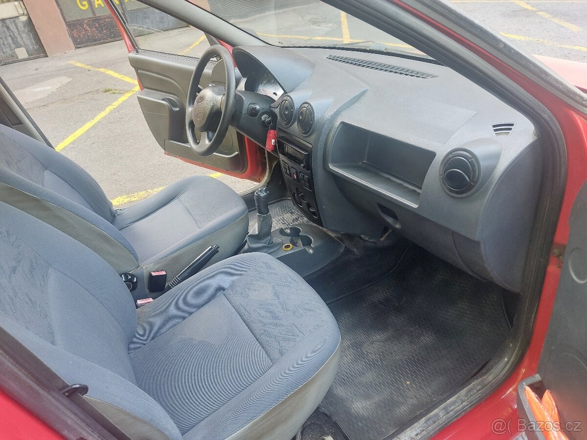 Dacia Logan MCV 1.4i - 4