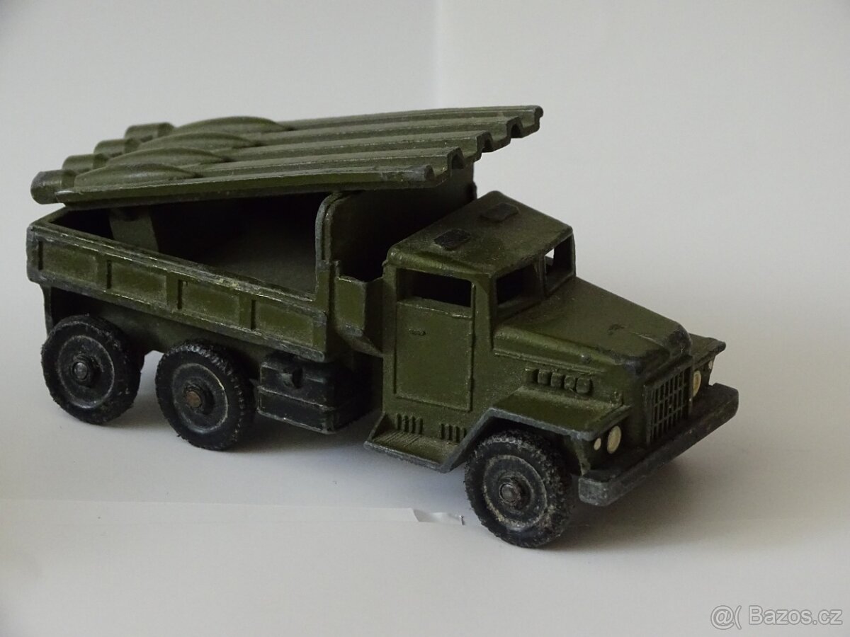 starožitná vojenská autíčka SSSR - 4
