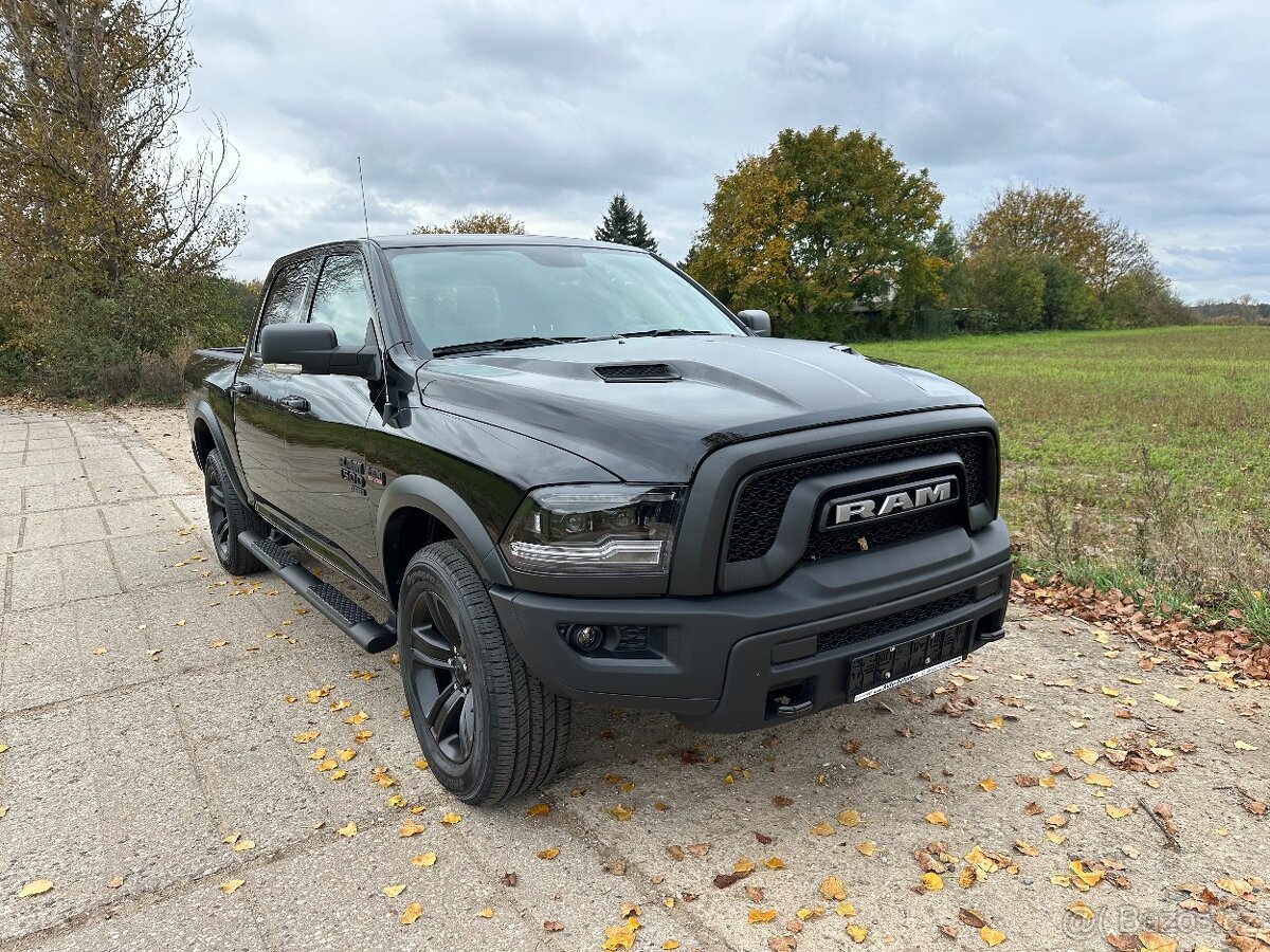 Dodge RAM 1500 classic WARLOCK 5,7hemi v8 - 4