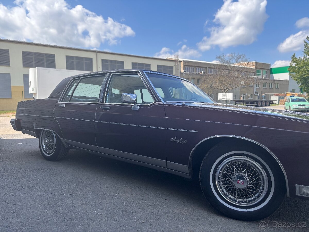 Oldsmobile 98 (1983) - 4
