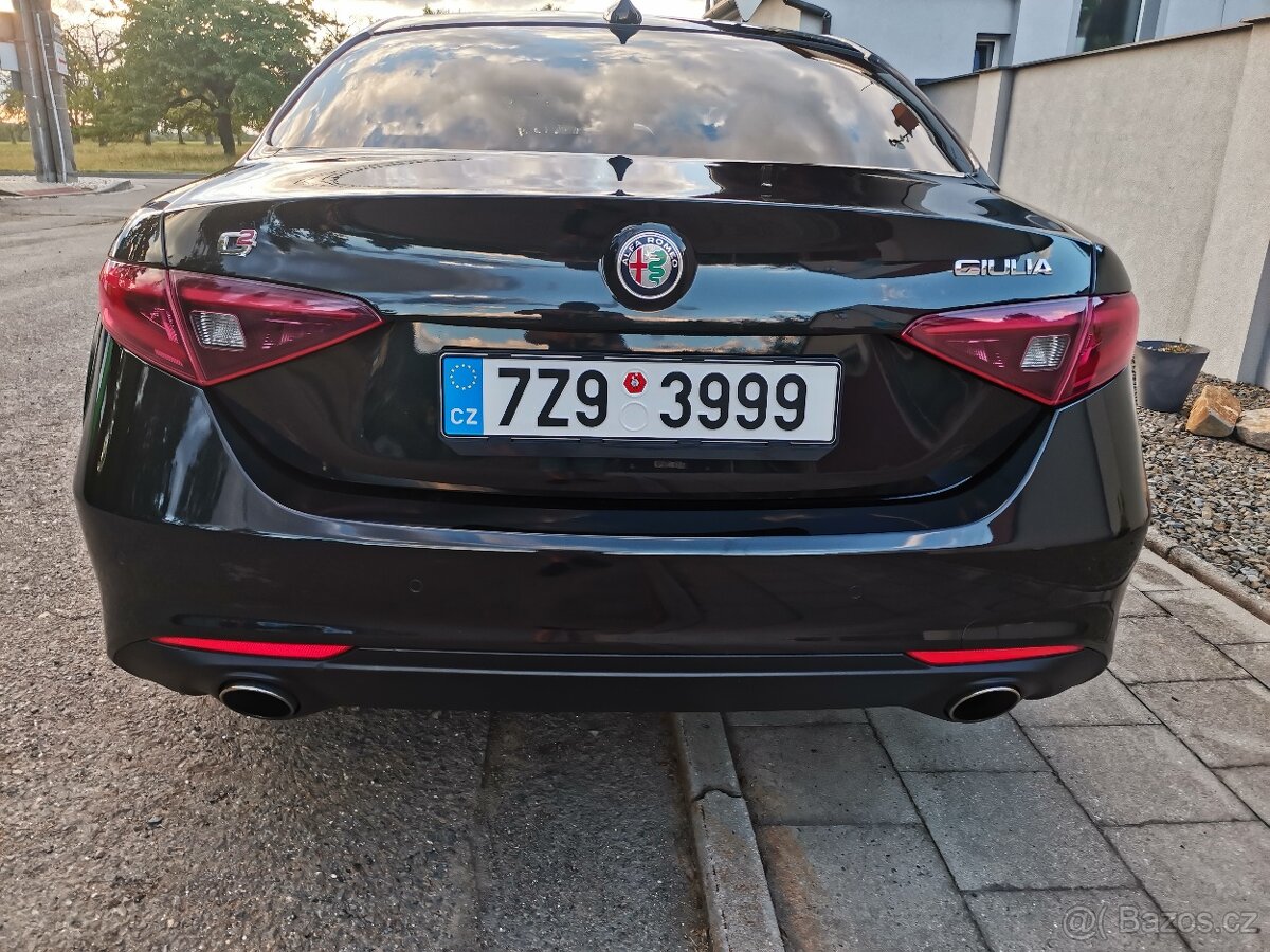 Alfa Romeo Giulia 2,0 turbo benzin - 4