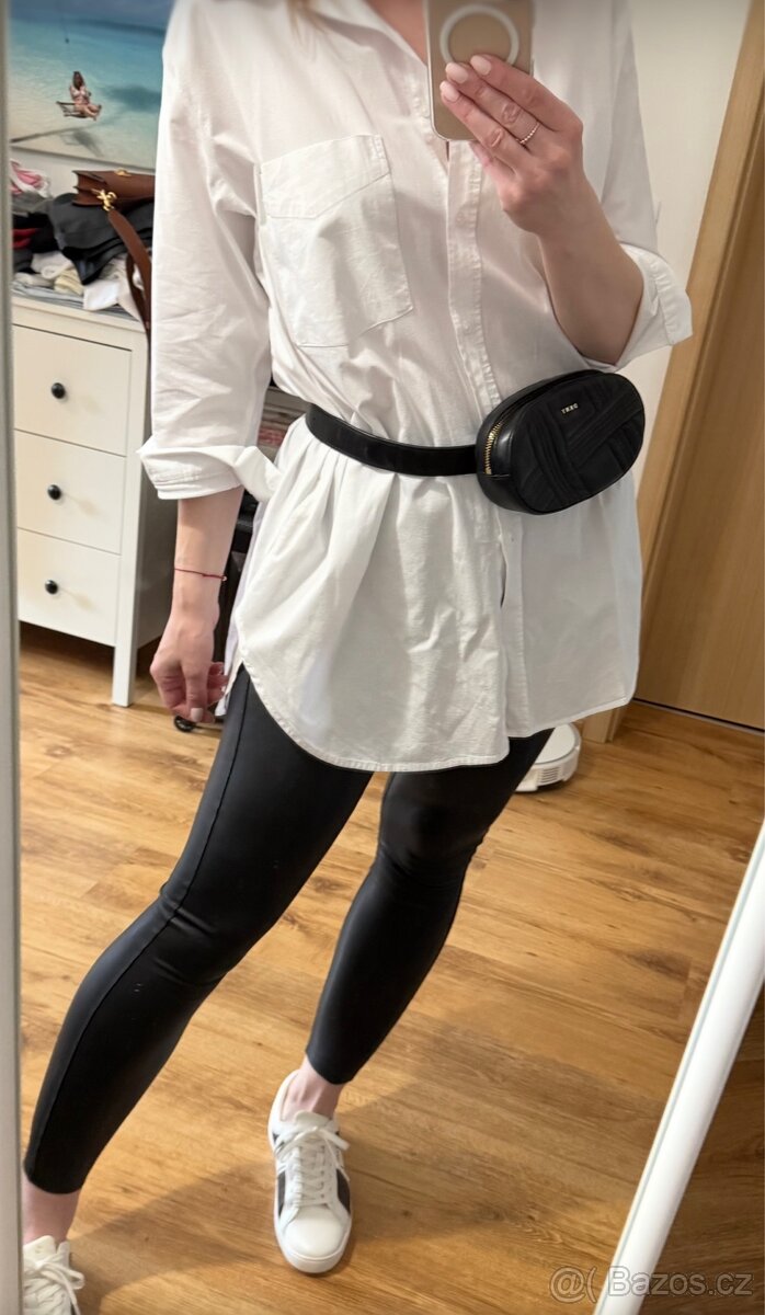 Dámská kožená ledvinka DKNY - 4