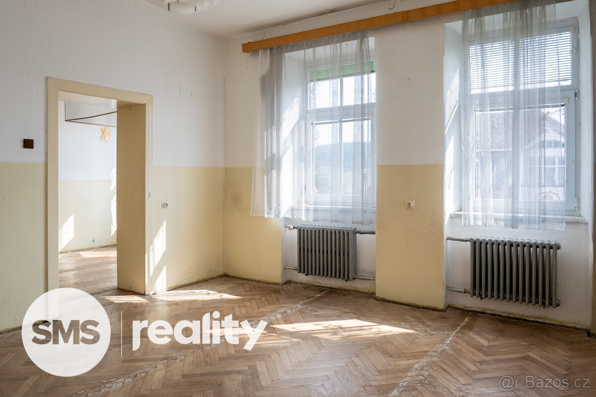 Prodej prostorné vily s investičním potenciálem - 4