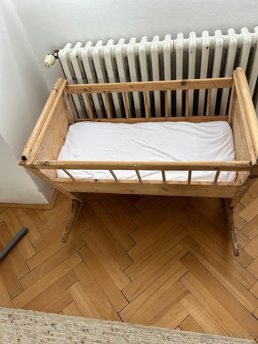 Dřevěná kolíbka - 4