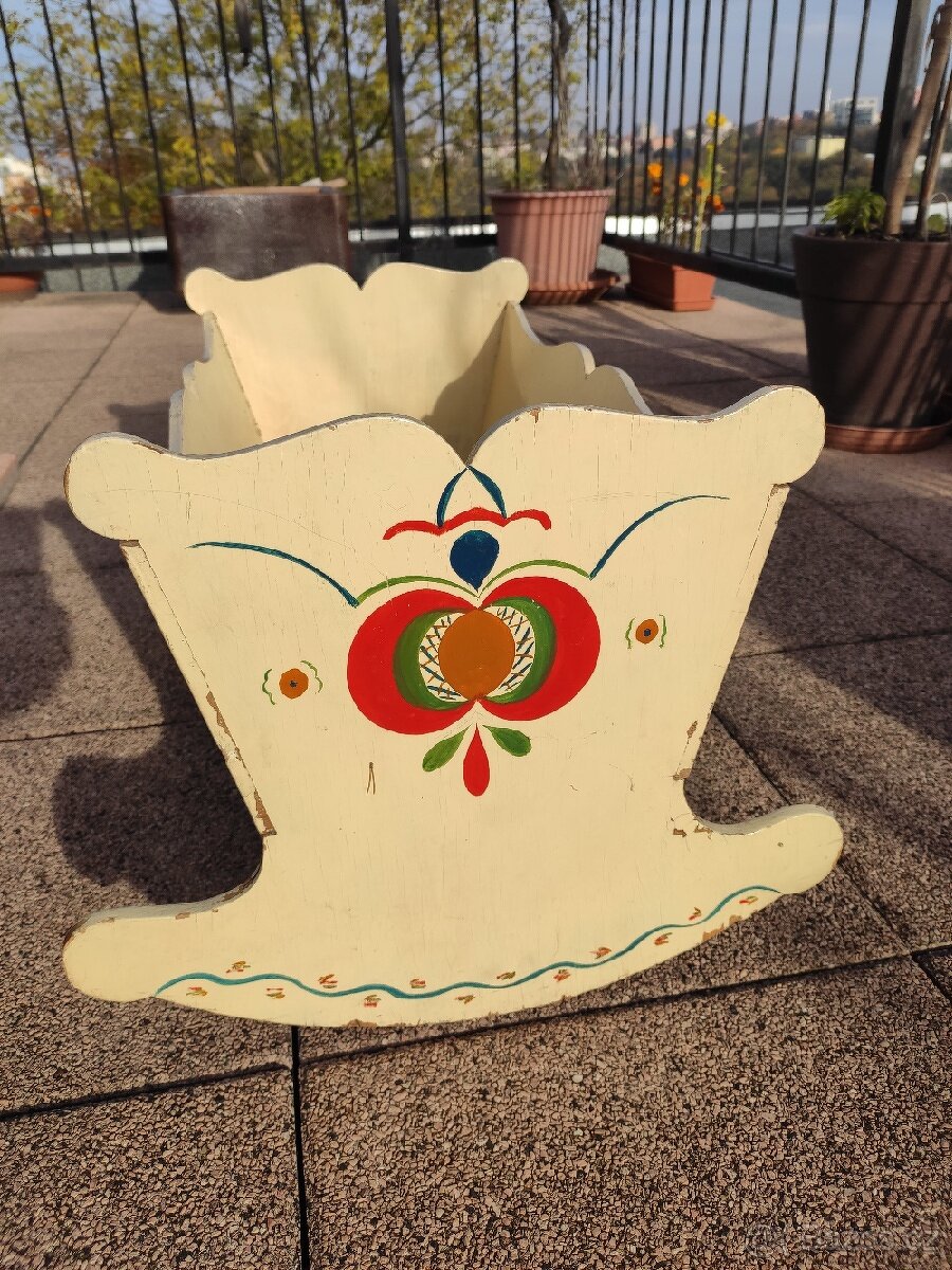 Stará dřevěná kolíbka pro panenky výroba rok 1940 - 4