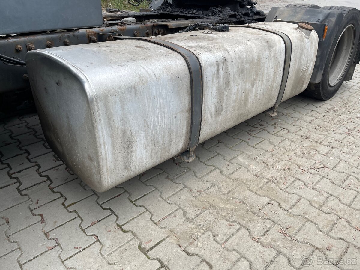 Nahradni dily Daf 105 - 4