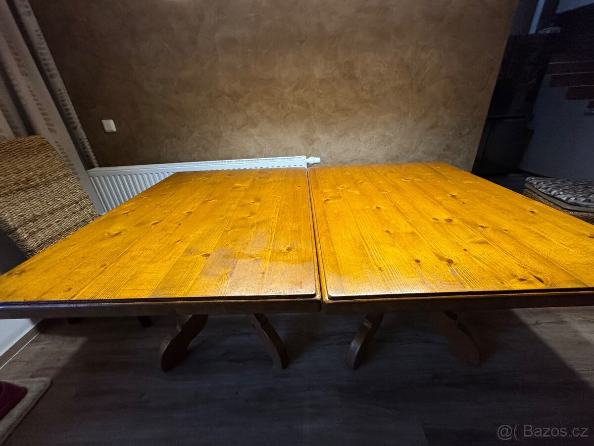Jídelní stůl - 4