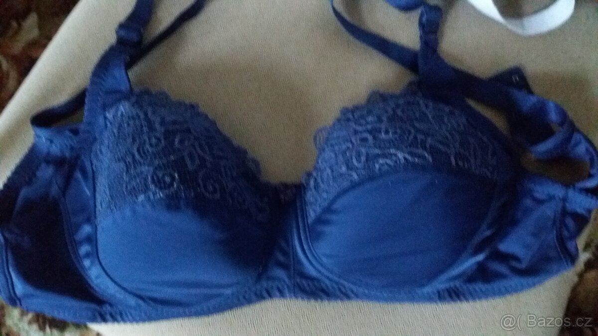 DÁMSKÉ PRÁDLO/ PODPRSENKA s krajkou 80-90 D/E + druhá Zdarma - 4