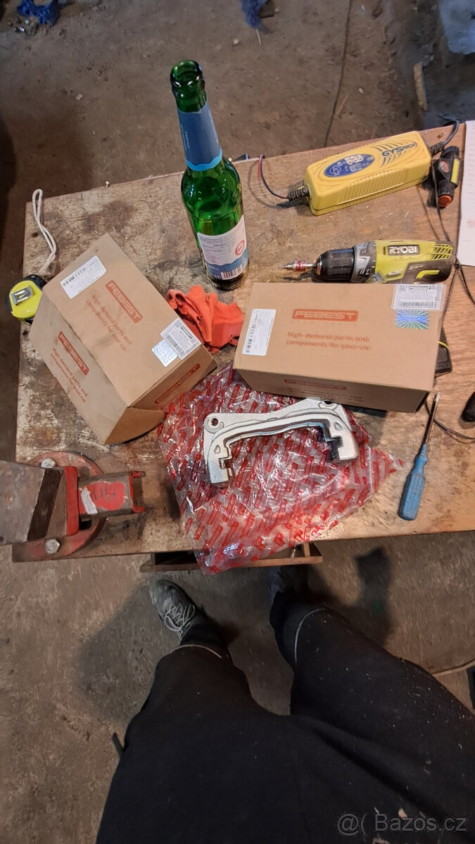 Nové držáky třmenů Forester SG, Impreza, Legacy... - 4