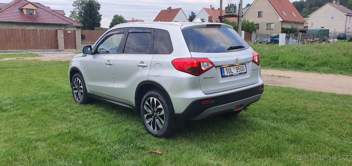 Suzuki Vitara 1,6 DDis 88kW, výbava Premium - 4