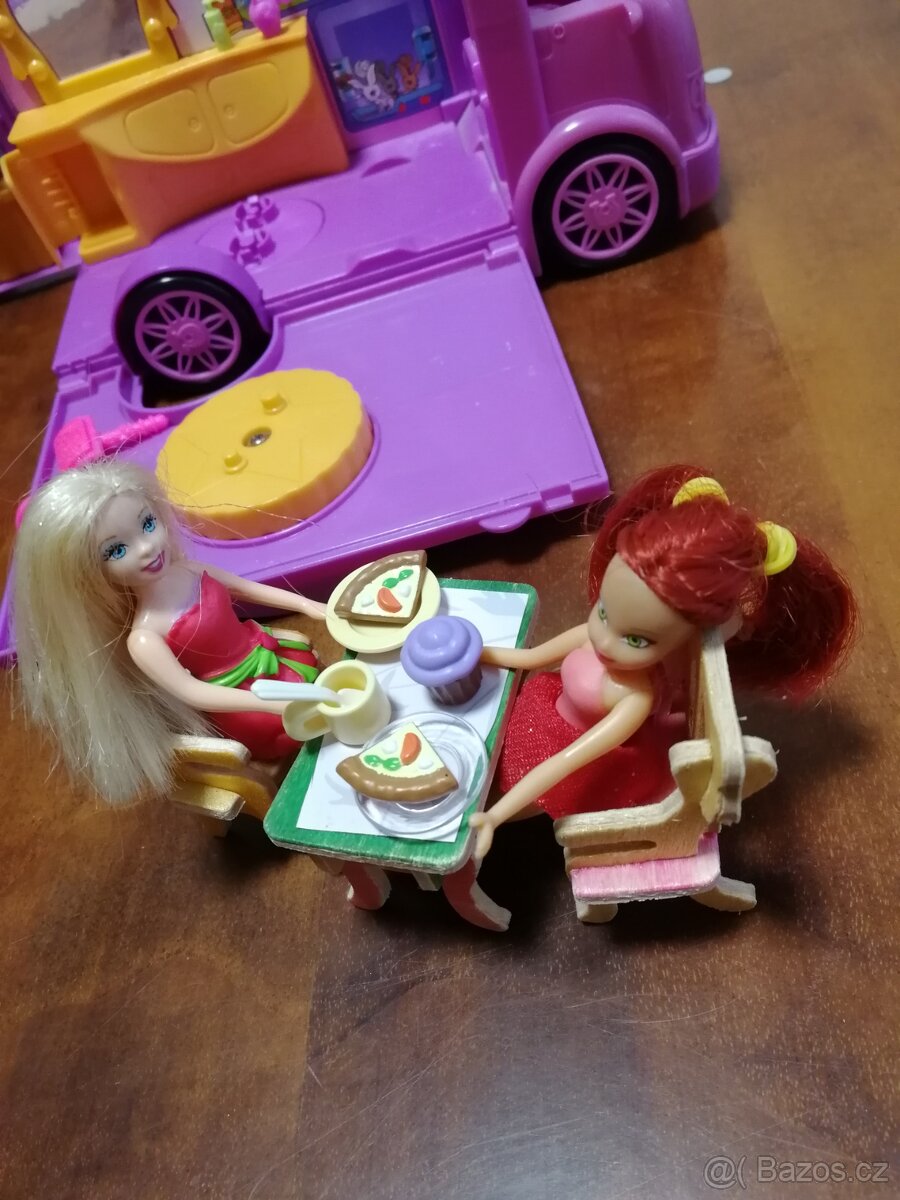 Auto, kůň, panenky - 4