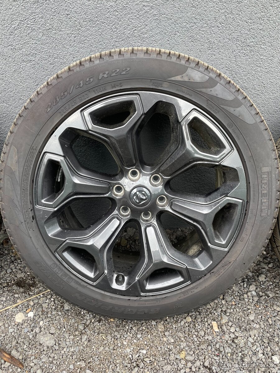 Alu kola Dodge RAM Limited R22