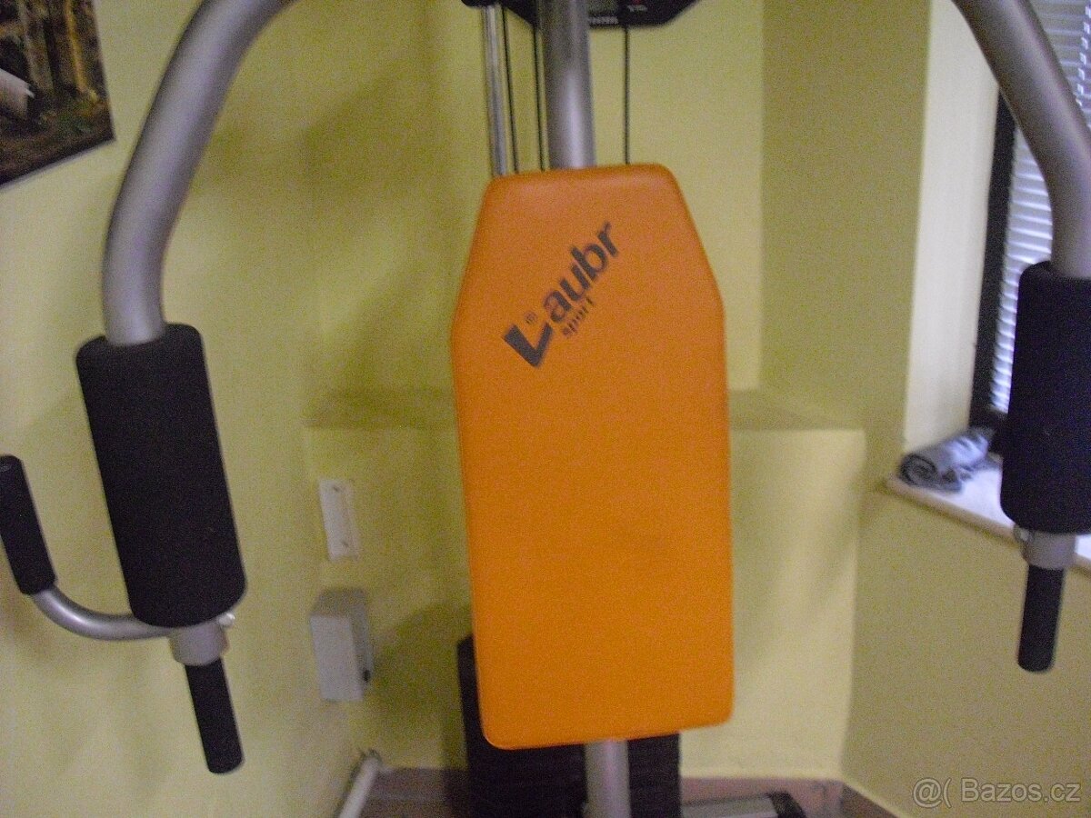 Prodám posilovací stroj Lauber - 4