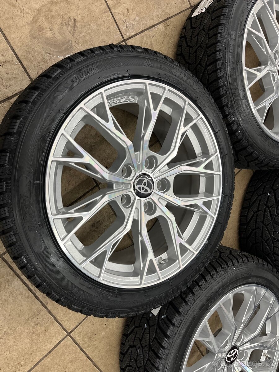 Nová zimní sada pro TOYOTA Corolla 225/45 R17 - 4