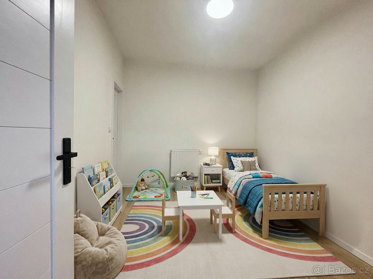 Prostorný a prosluněný byt 4+1 - 4
