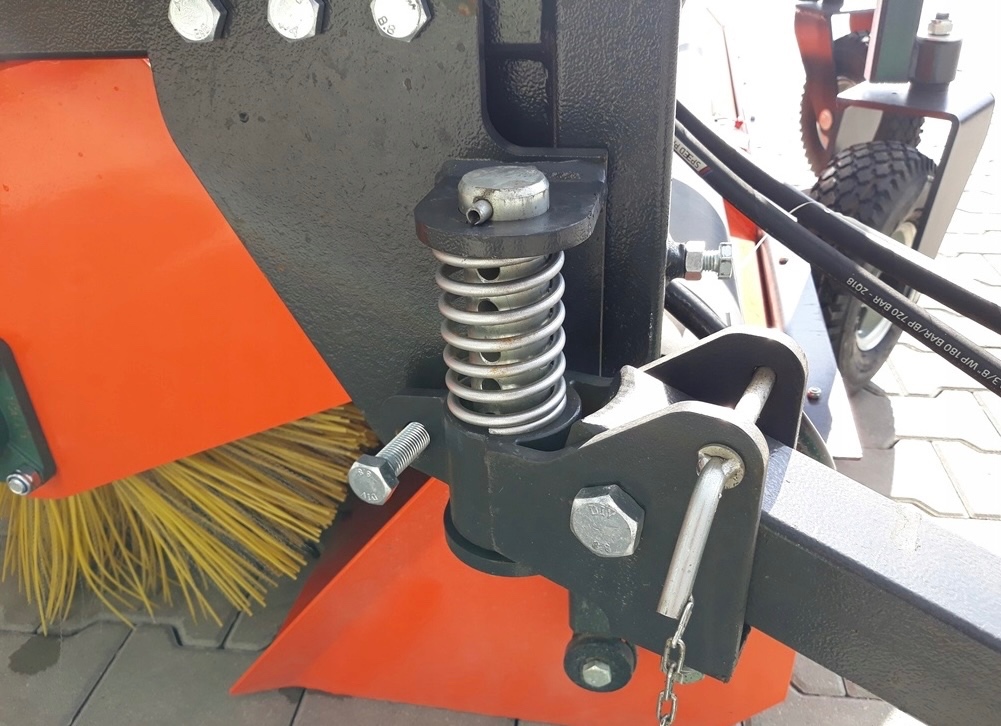 Zametací stroj na silnici - 4