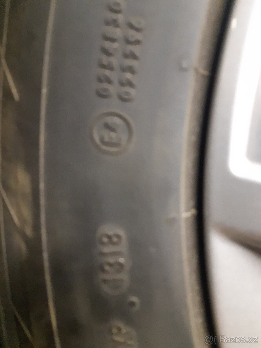 VW Amarok 255/60R18 - 4