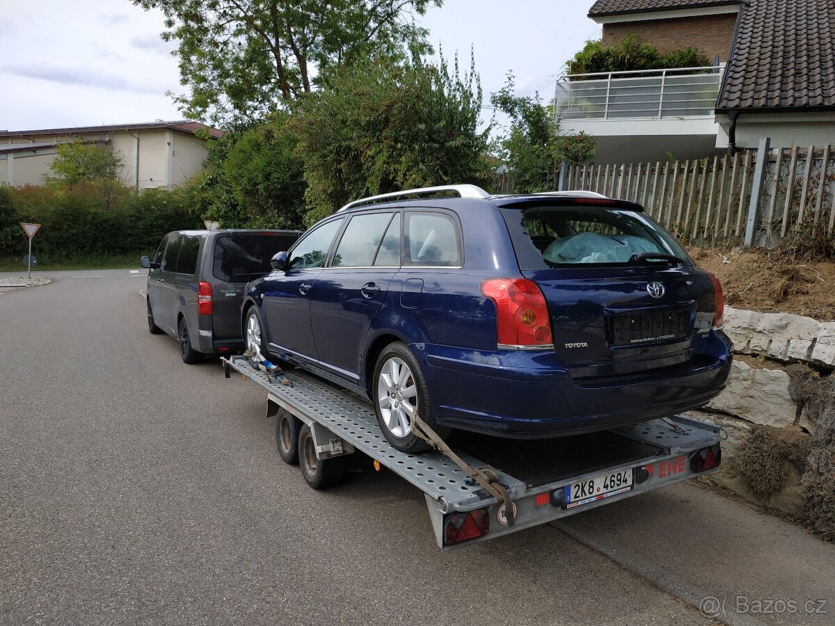 Avensis - 4