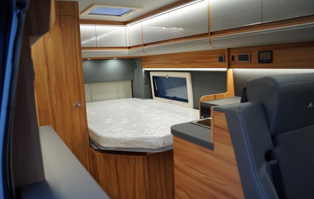 Affinity ONE - nejprostornější obytka pro 4 osoby - 4