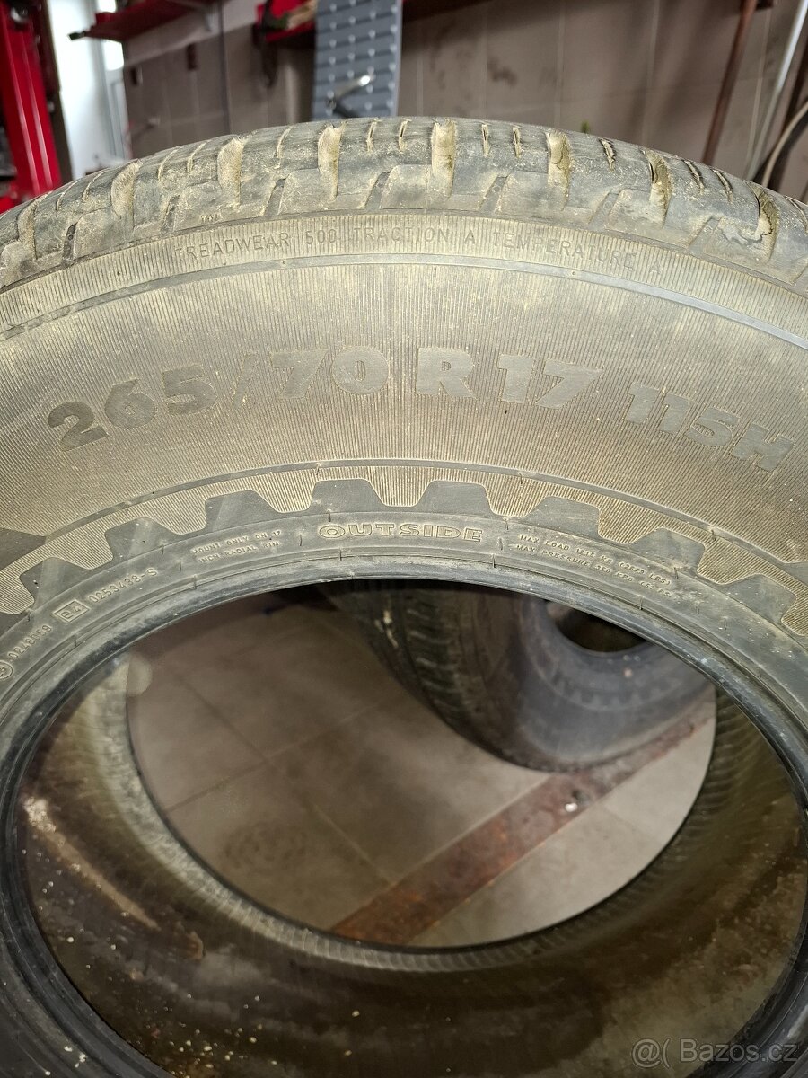 Pneu offroad 265/70/17 Nokian