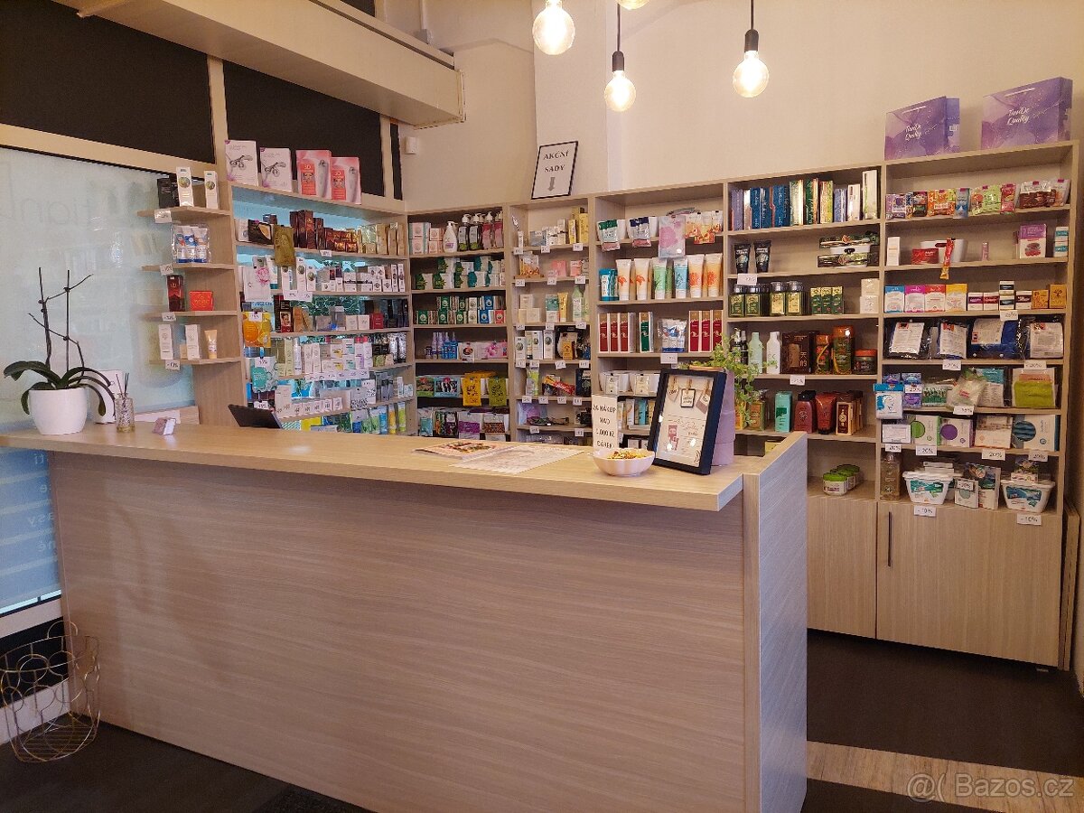 Prodejna kosmetiky a parfémů - 4