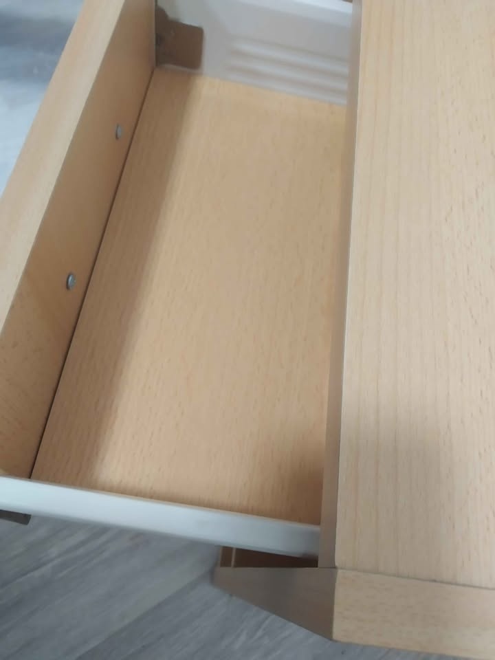 Noční stolek buk (TOP stav) - 4