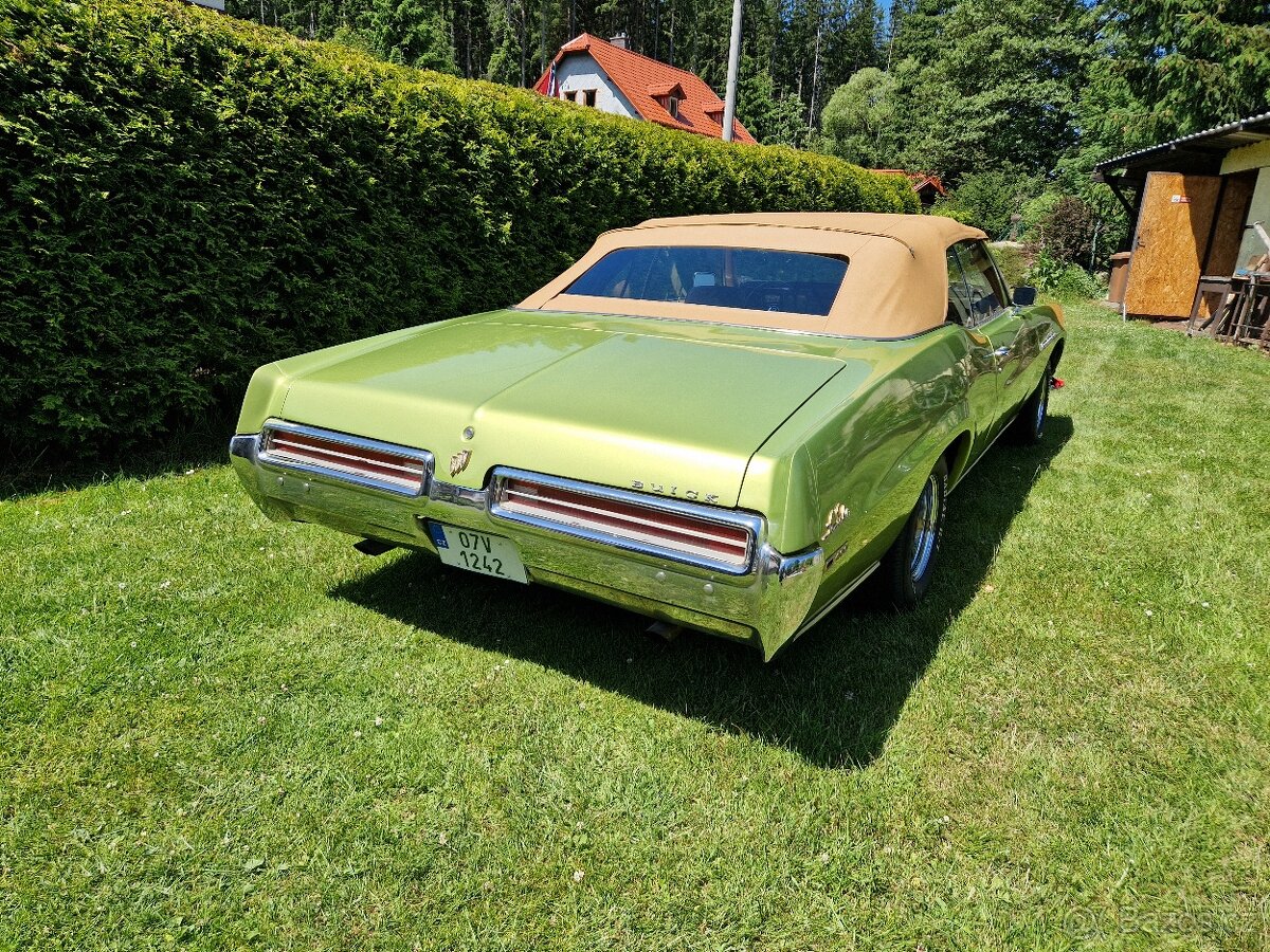 Buick LeSabre Convertible - 4