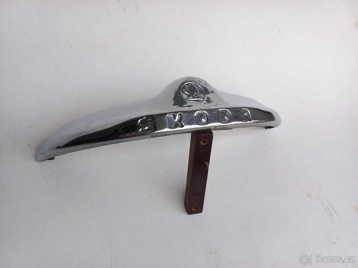 Horní lišta masky Škoda Tudor - 4