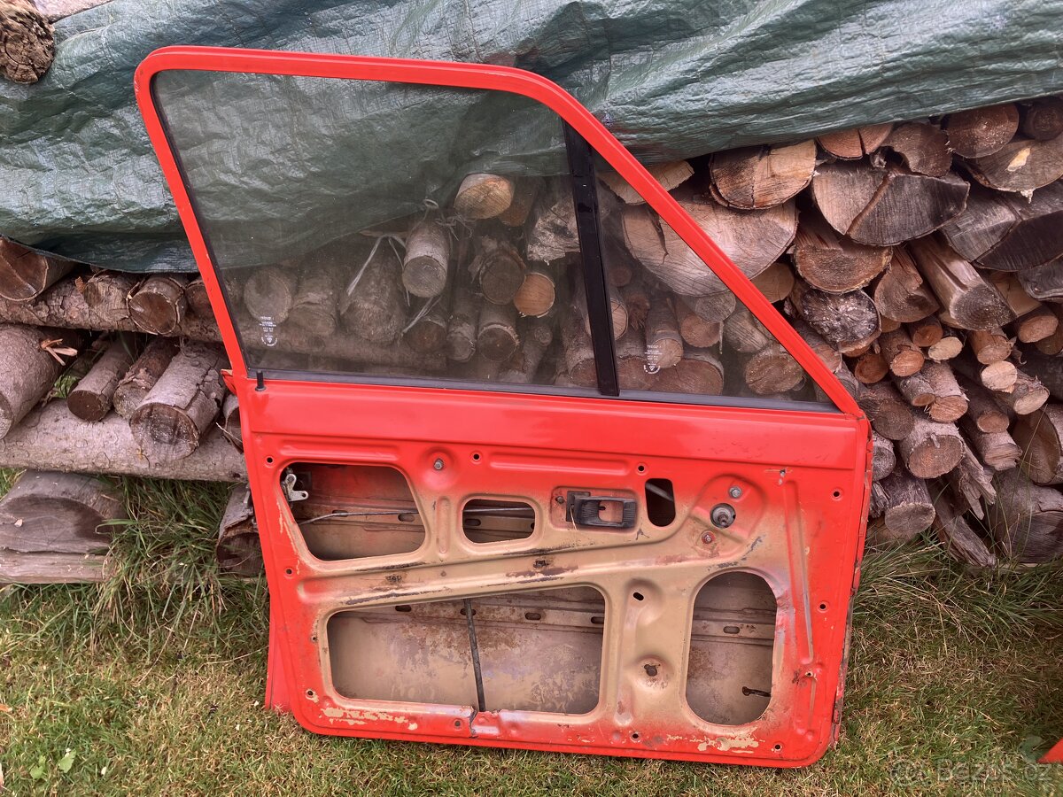 ŠKODA 105/120 DVEŘE - 4