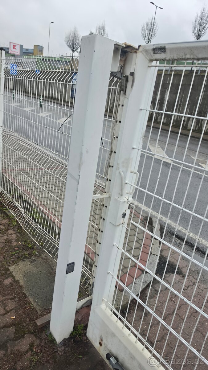 posuvné brána 5 metru - 4