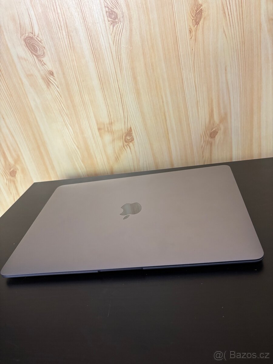 Apple MacBook Air 13 2020 M1 - 4