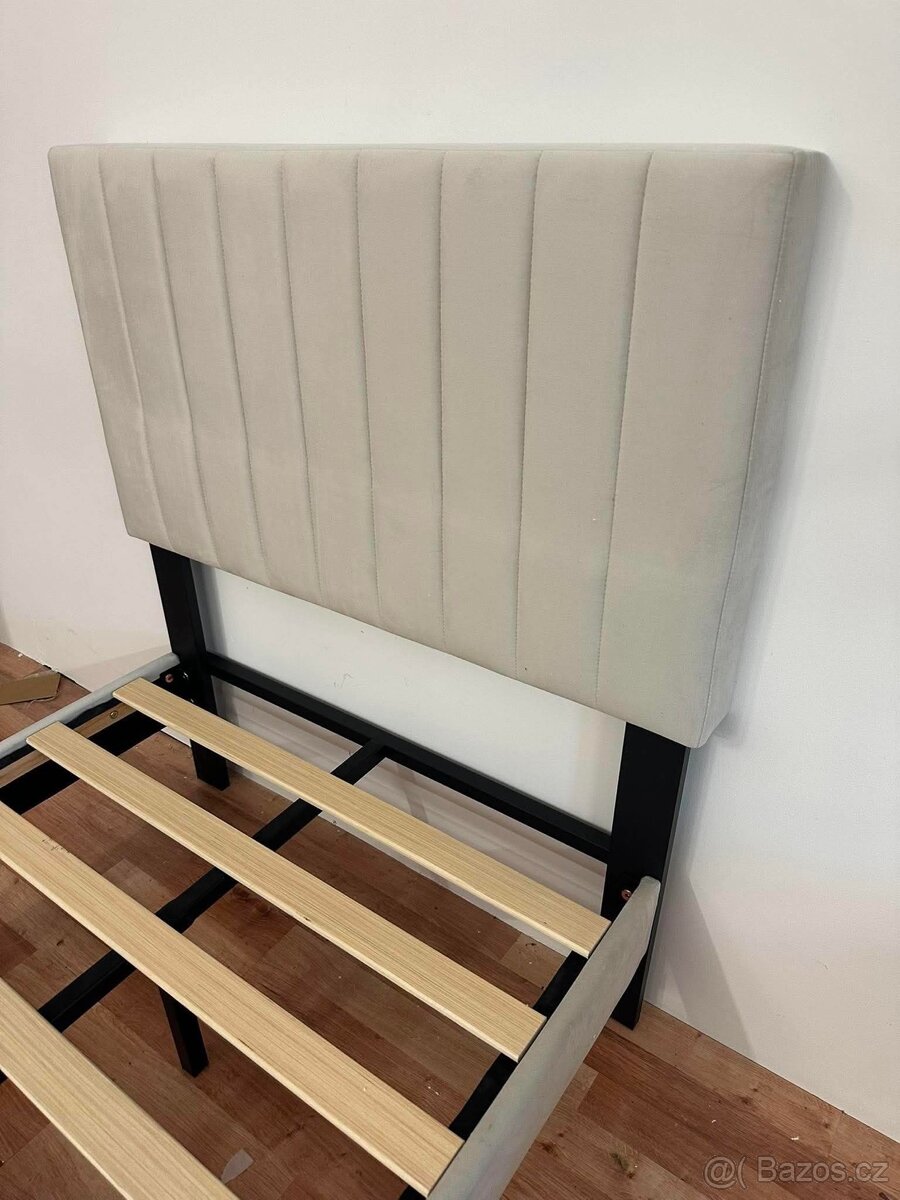 Čalouněná postel / rám postele 90x200 - 4