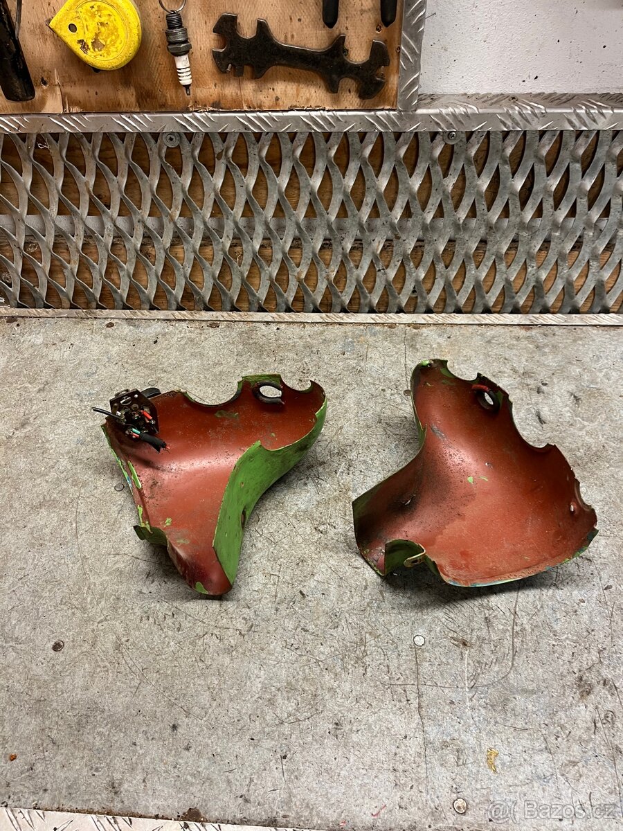 Přední maska/kaplička Jawa pionýr 555 - 4