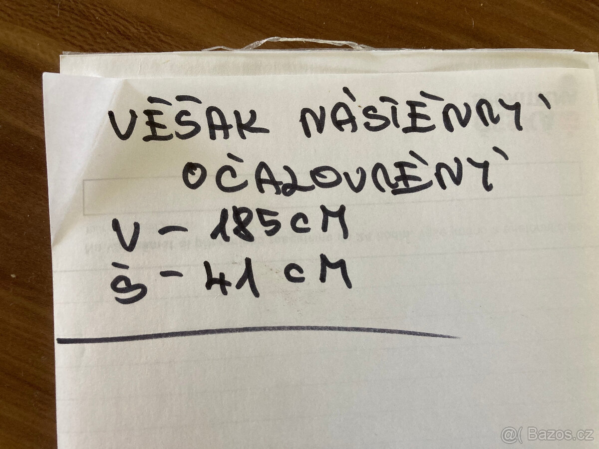 Věšák, předsíňová stěna čalouněná s háčky za 500 kč - 4