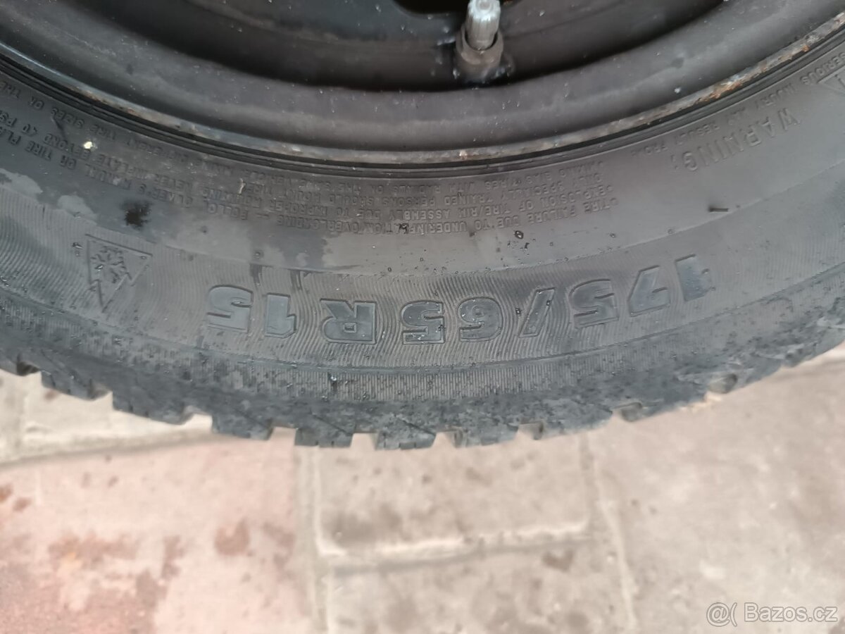 Prodám zimní kola s poklicema na Mini cooper 5,5 Jx15 H2 - 4