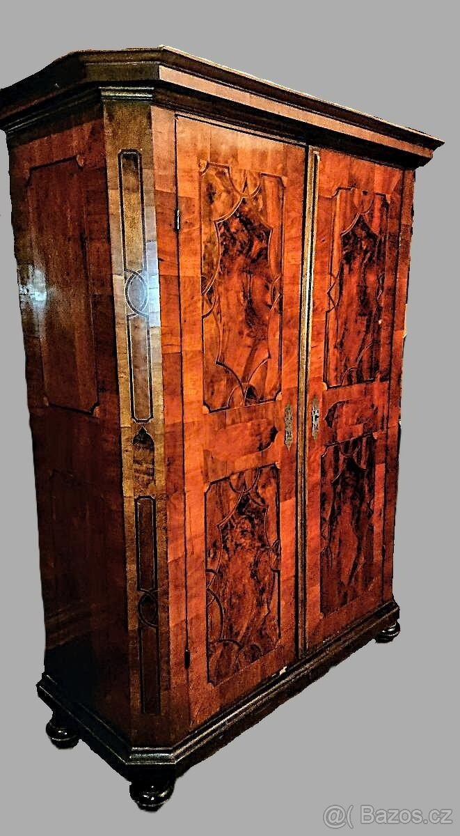 Zámecká barokní intarzovaná skříň 18 stol.- ořech - originál - 4