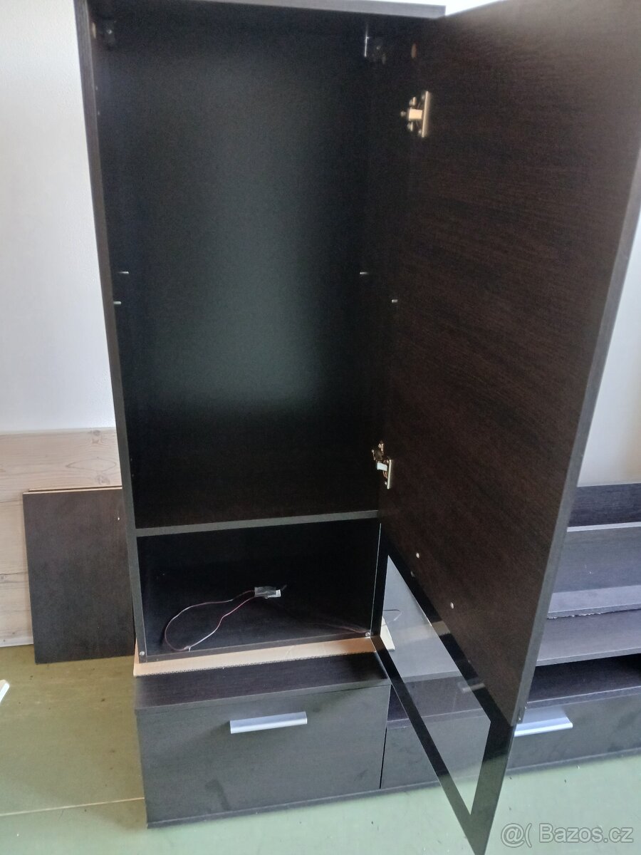 Prodám obývací stěnu - 4