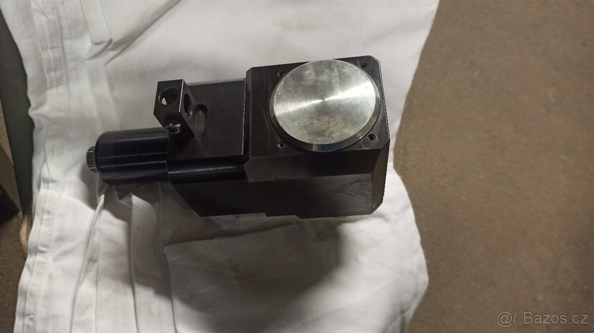 Poháněný držák vdi 40 - 4