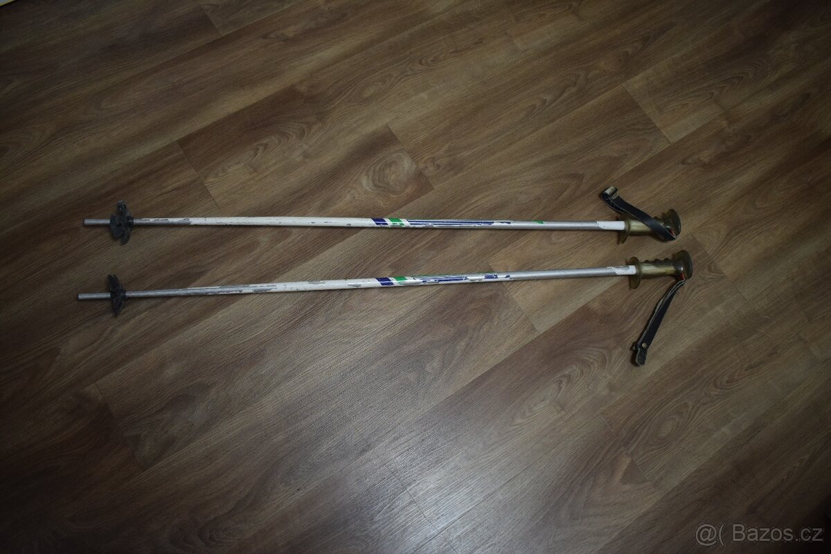 LYŽE A BOTY NA SKEABORD - 4