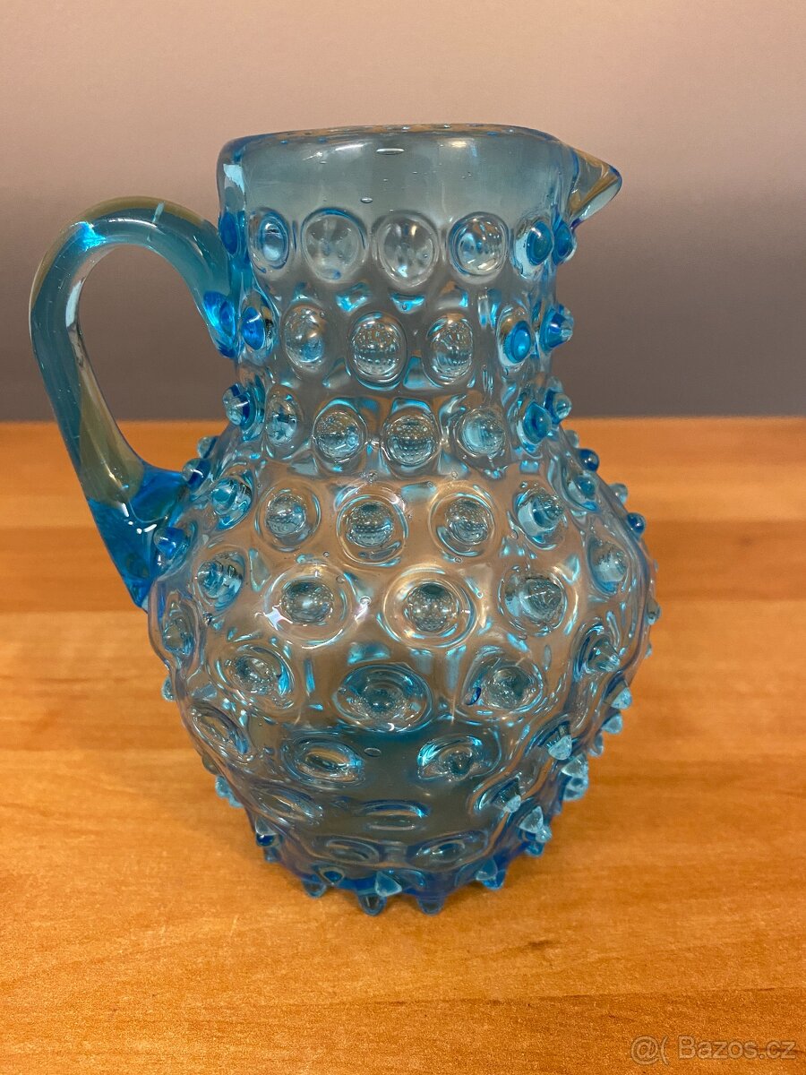 Sběratel nabízí staré skleněné džbány a džbánky - 4