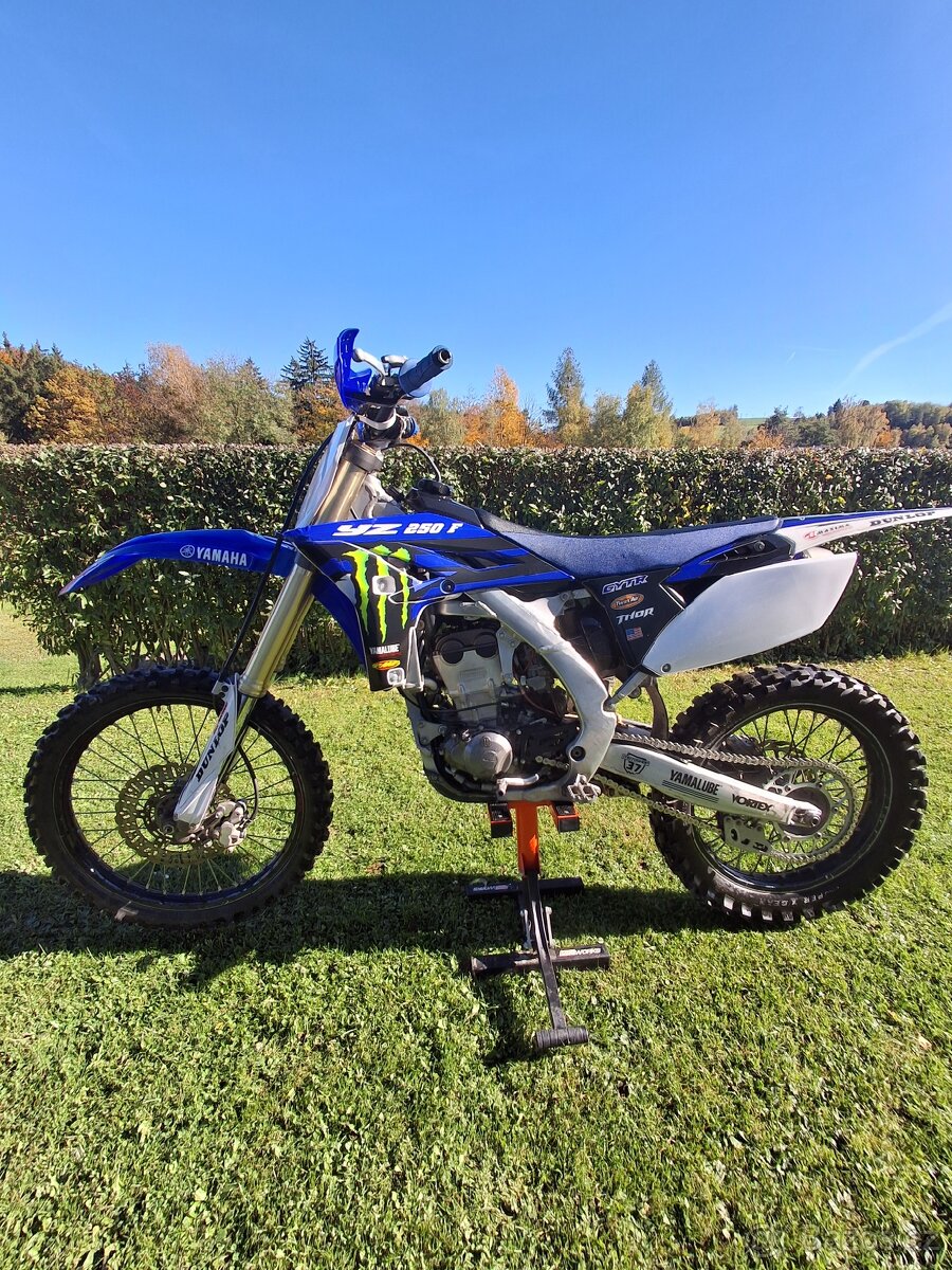 Yamaha yzf 250 - 4