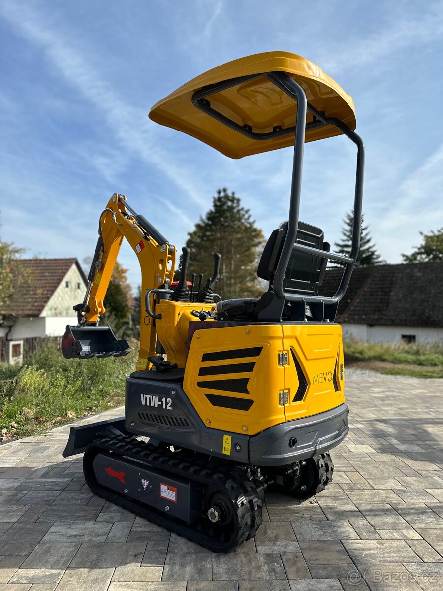 Minibagr MEVO VTW-12E předváděcí stroj včetně DPH - 4